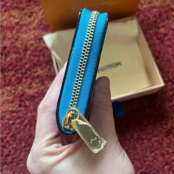 Louis Vuitton limited edition wallet - Picture 2 of 8